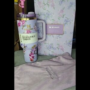 Stanley Floral Quencher H2.0 Tumbler with Pink Accents
